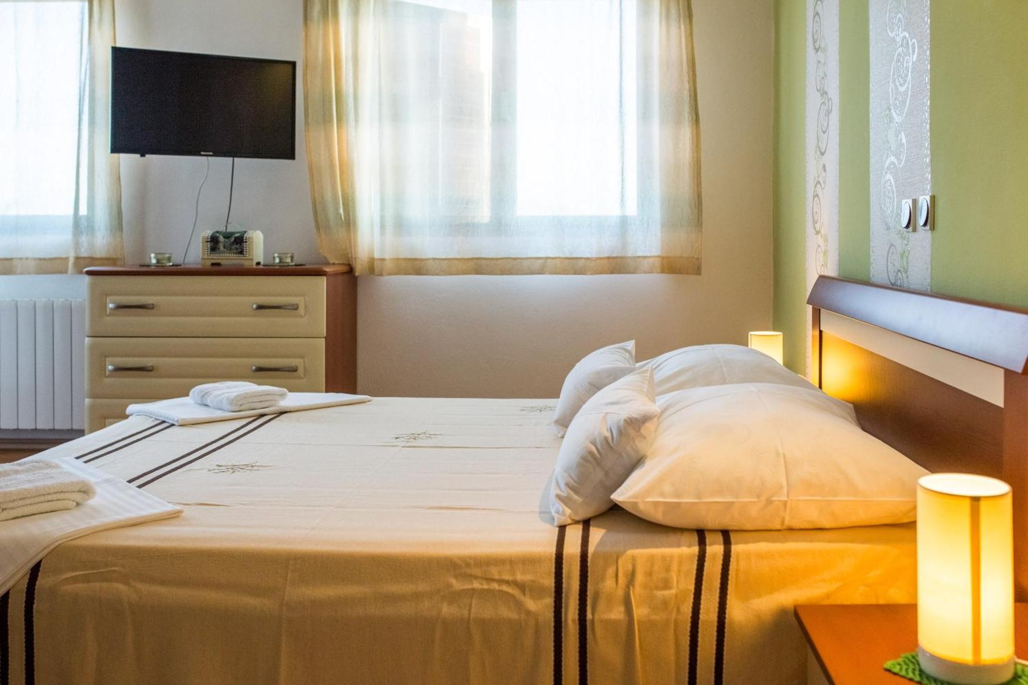 Apartment Mande Brist Ngoại thất bức ảnh