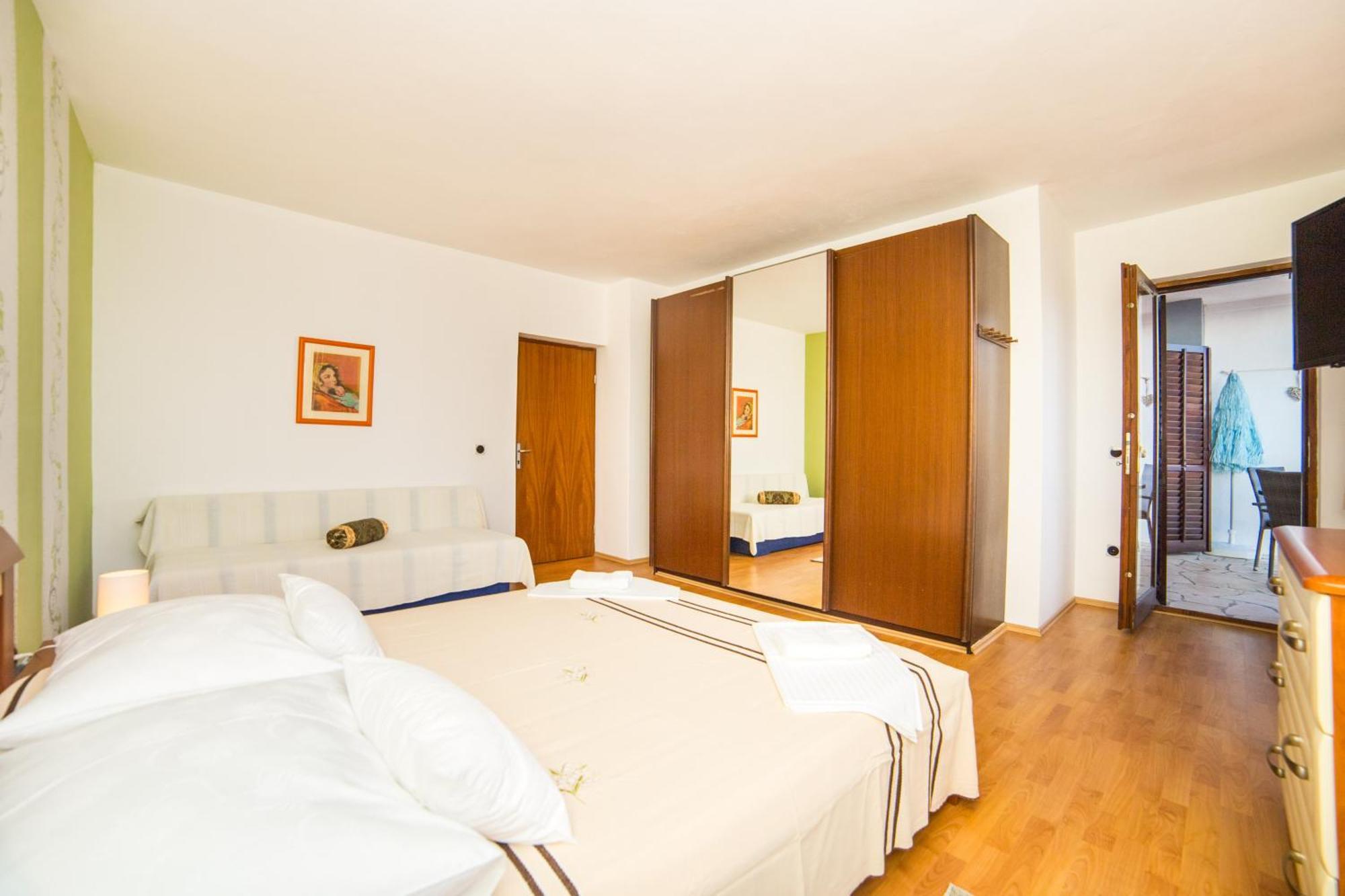 Apartment Mande Brist Ngoại thất bức ảnh